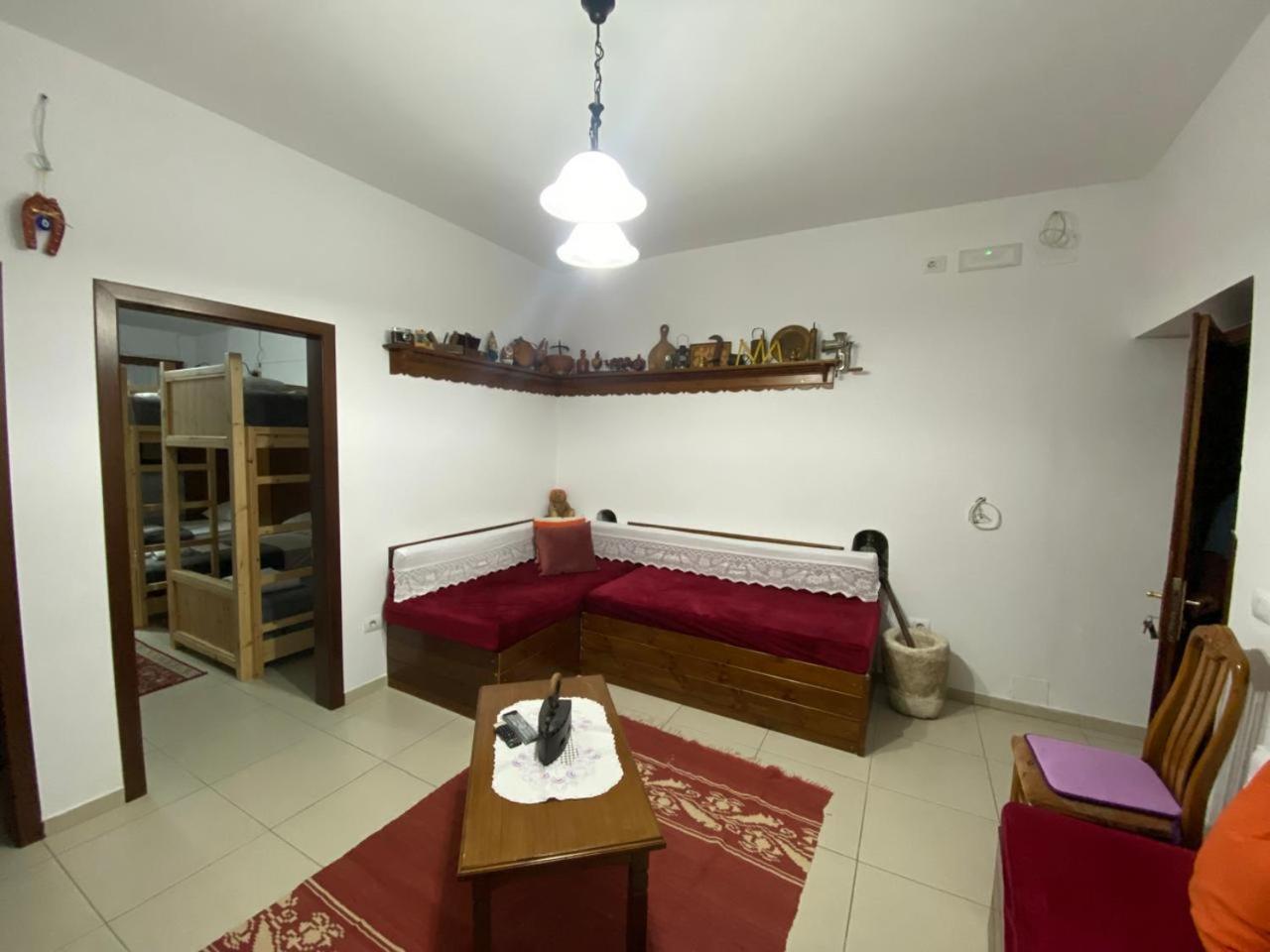 Guesthouse Cico Gjirokastër Extérieur photo