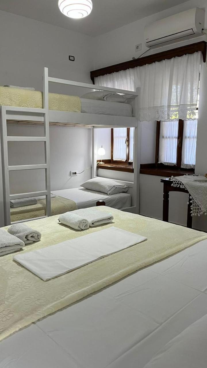 Guesthouse Cico Gjirokastër Extérieur photo