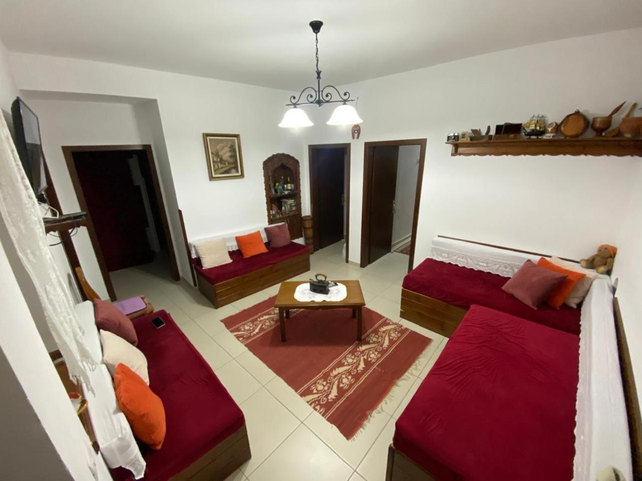Guesthouse Cico Gjirokastër Extérieur photo