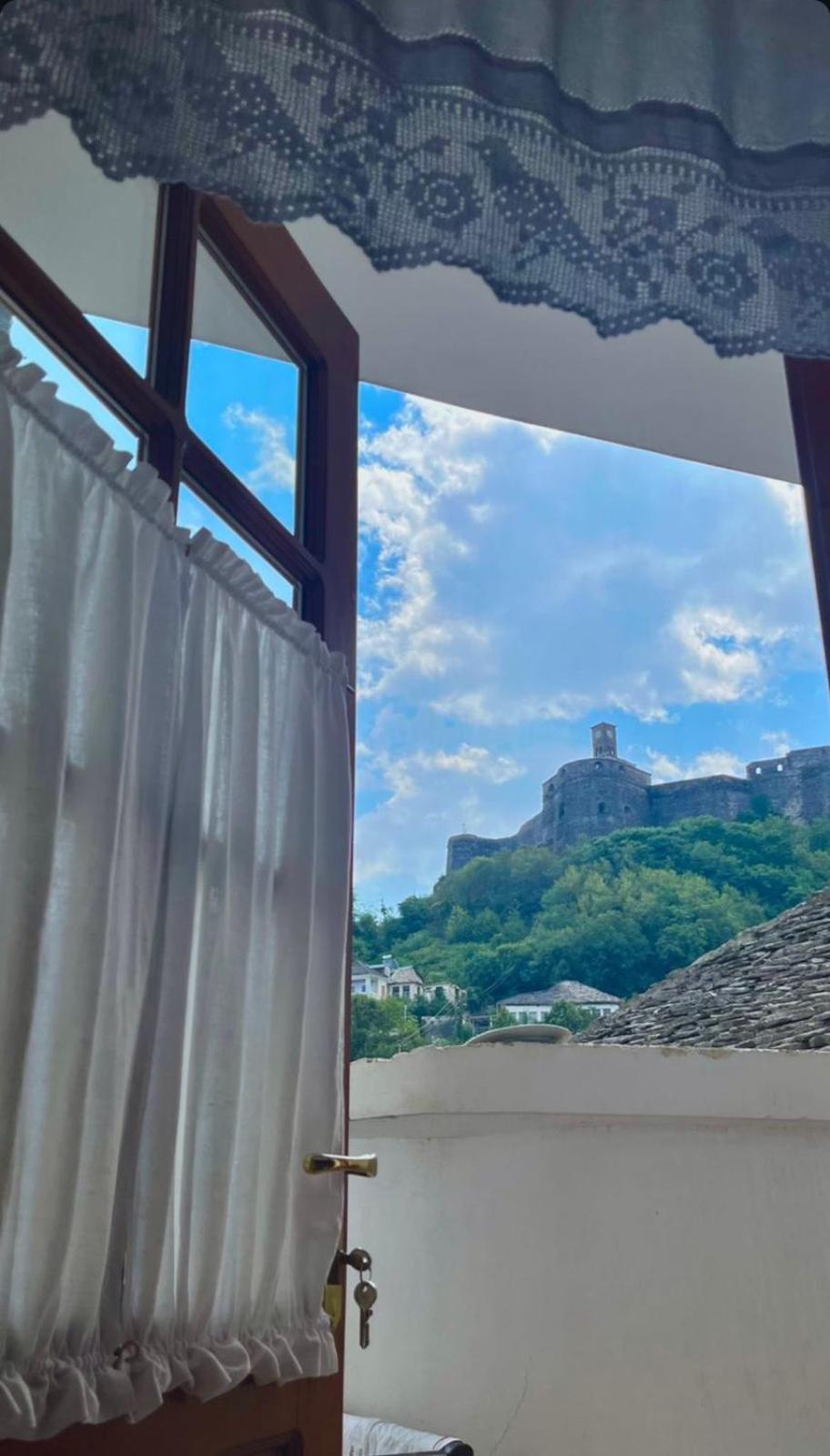 Guesthouse Cico Gjirokastër Extérieur photo