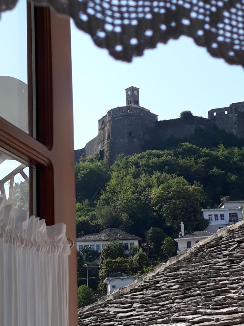 Guesthouse Cico Gjirokastër Extérieur photo